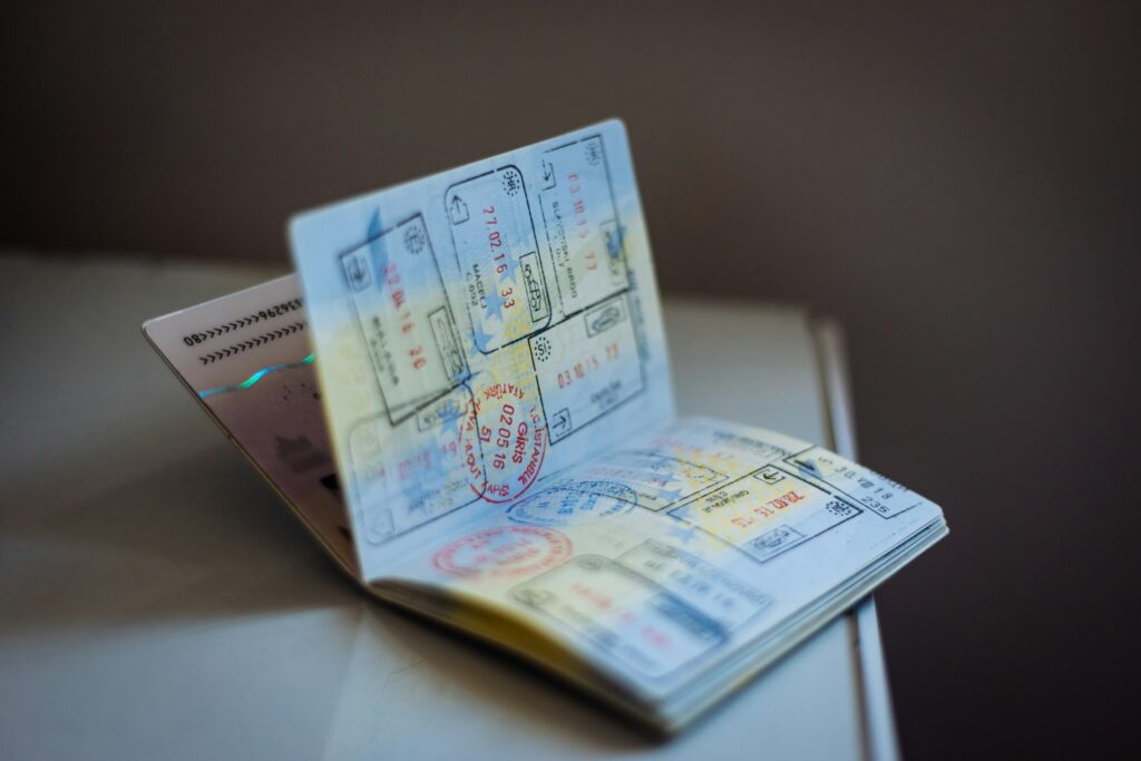 unsplash lpdaw746waw schengen visa (1)
